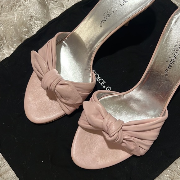 DOLCE $ GABBANA pink bow heels - Picture 3 of 5